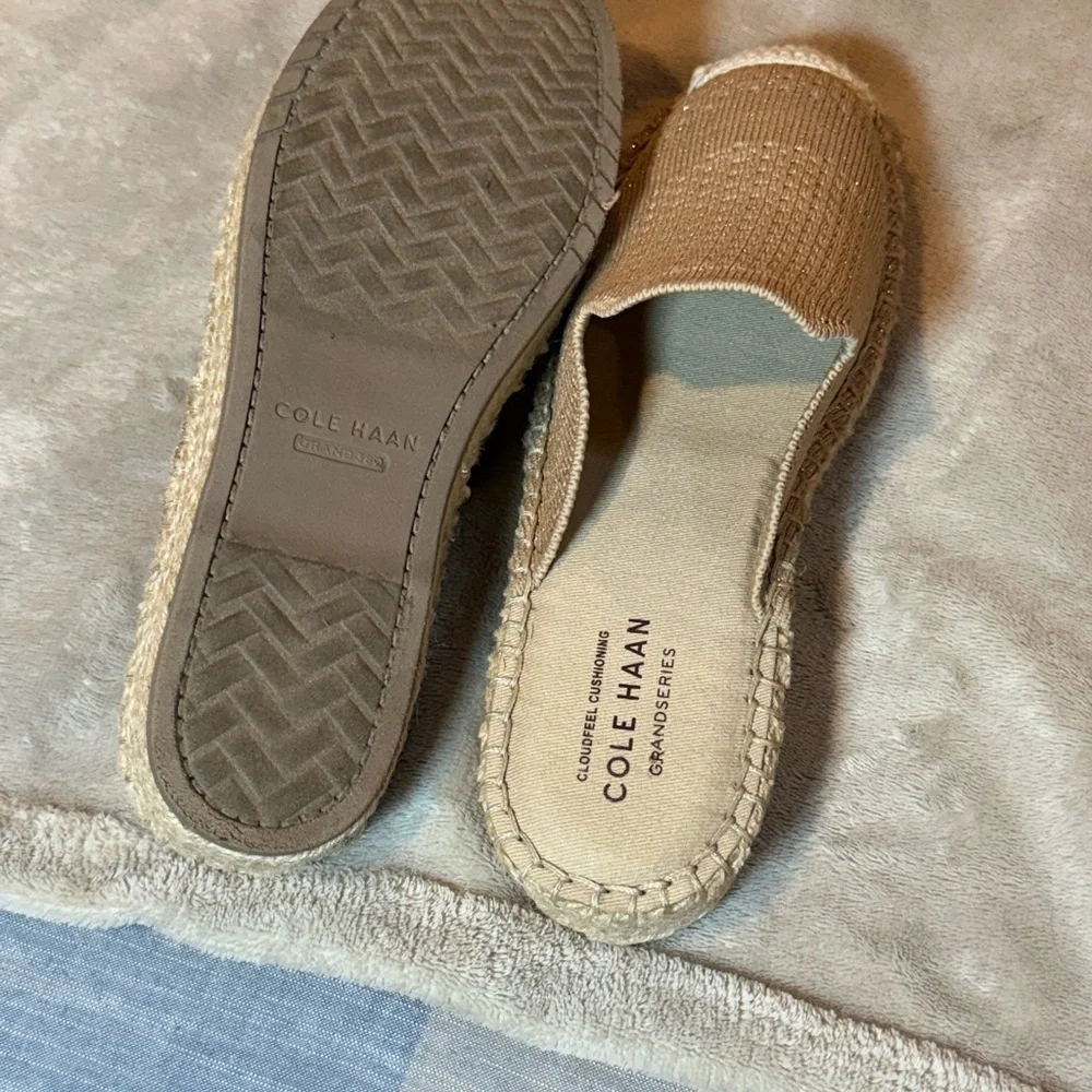 Cole Hawn Cloudfeel Stitchlite Mule Espadrille in Sesame Tan, size 5.5